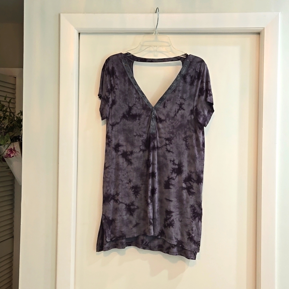 American Eagle  Gray Black Tie die Tee